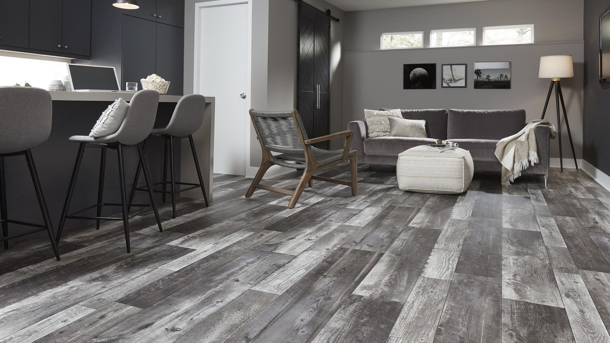 VINYL FLOORING